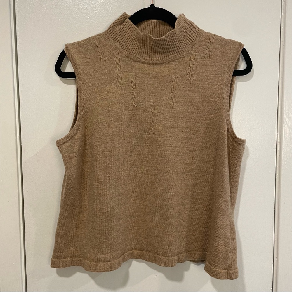 Vintage St John Sleeveless Classic Sweater